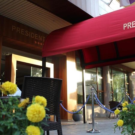 President Hotel Džunija Exteriér fotografie